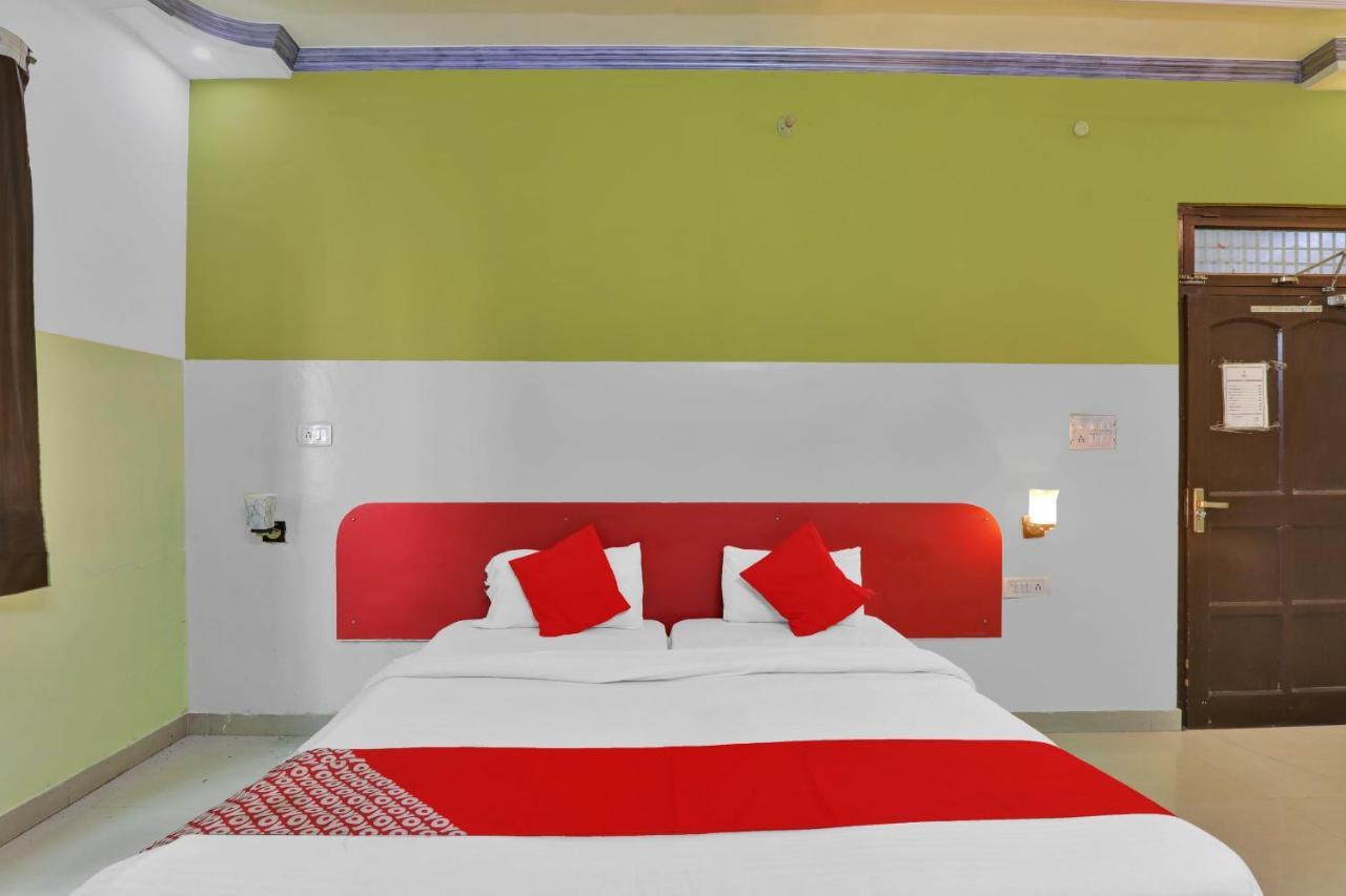 Oyo 82407 K Shree Guest House バラナシ エクステリア 写真